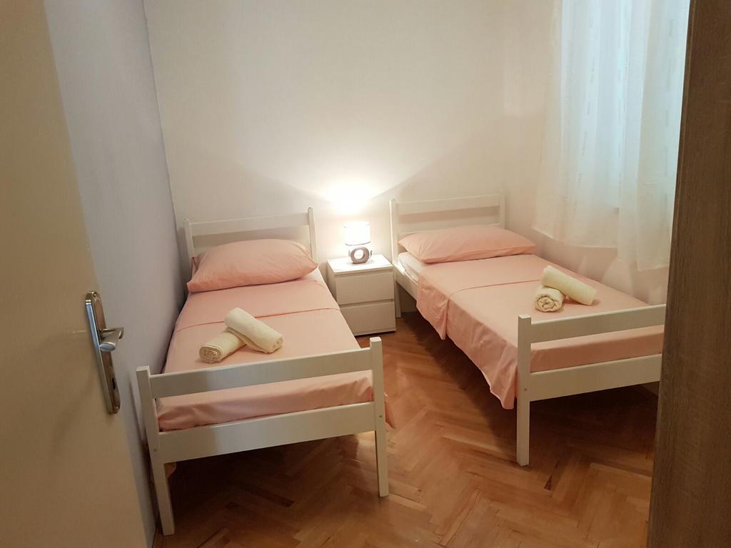 Apartment Vice Mali Split Exterior photo